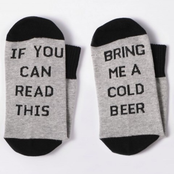 Accessories - ❤️5/$13 🎉HP 3/22🎉Bring me a cold beer socks
